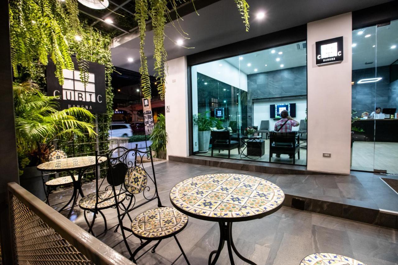 Cubic Bangna Hotel Bangkok Bagian luar foto