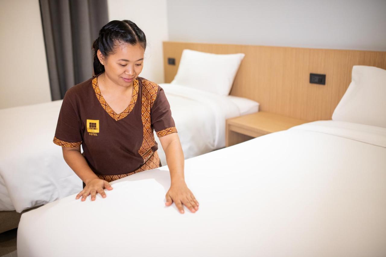 Cubic Bangna Hotel Bangkok Bagian luar foto