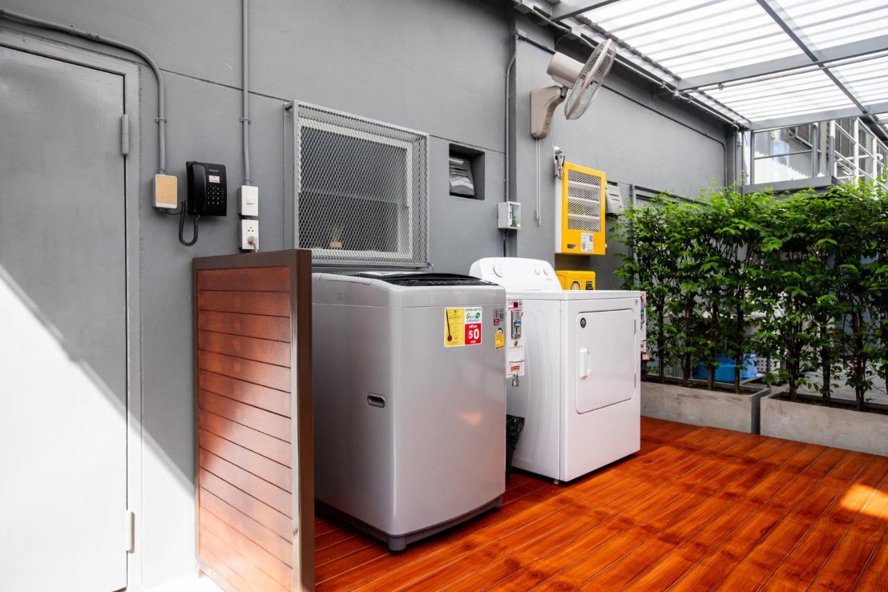 Cubic Bangna Hotel Bangkok Bagian luar foto